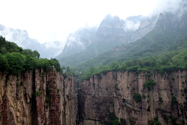 Guoliang-Dorf with Tal und Berg