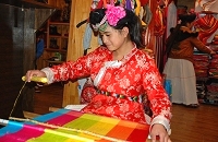 Mosuo-M�dchen in Yunnan